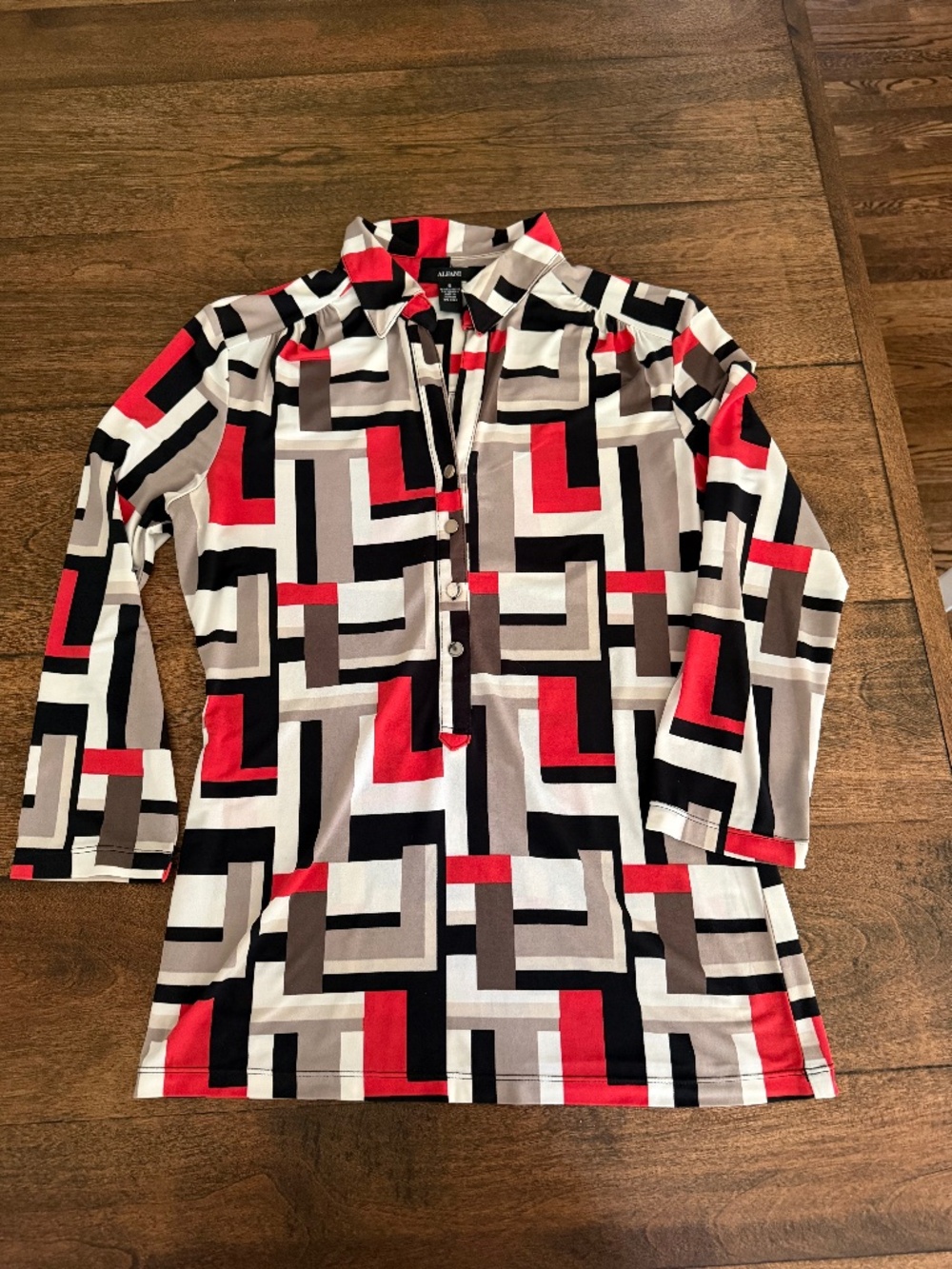 Stylish geometric blouse